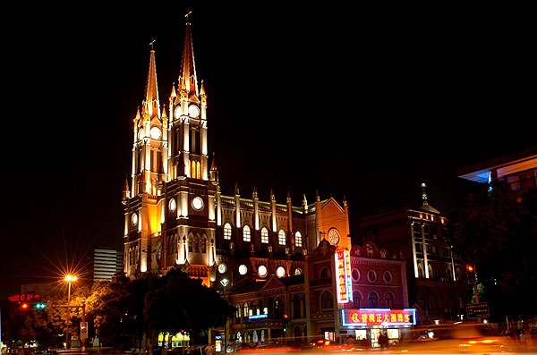 Katedra Ningbo nocą